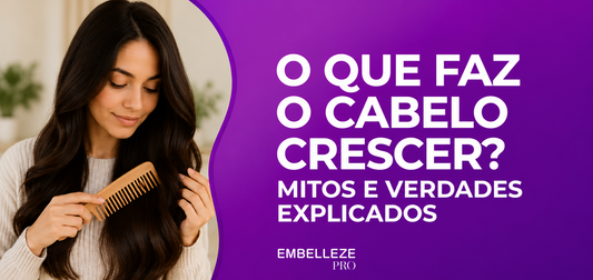 Banner roxo com mulher penteando os cabelos e o texto 'O Que Faz o Cabelo Crescer? Mitos e Verdades Explicados